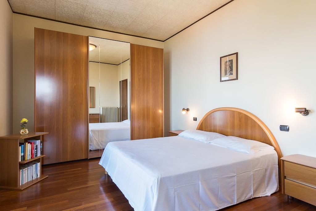 Villa Caterina By Impero House ستريزا المظهر الخارجي الصورة